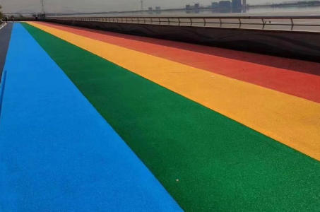 不同道路場(chǎng)景如何選十堰恐龍化工道路標(biāo)線涂料？